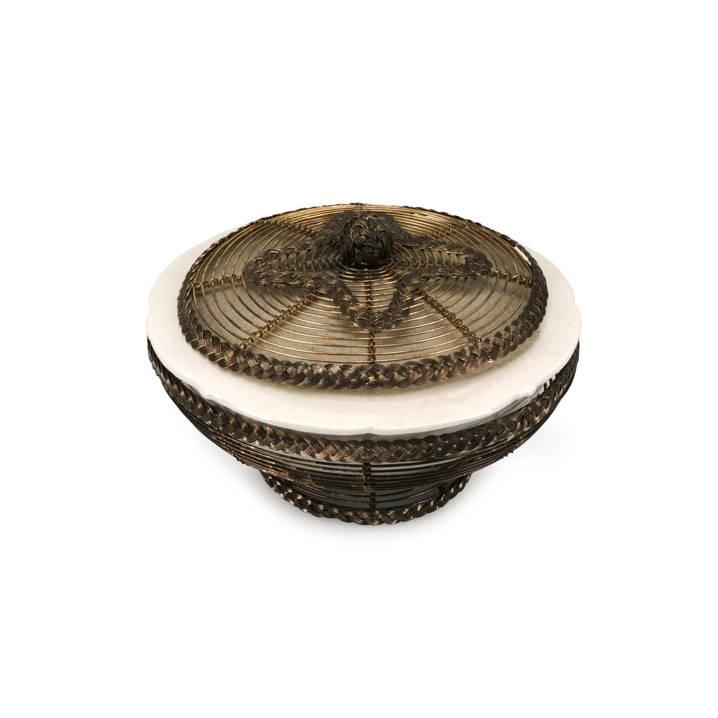Gold Wire White Bowl w/ Lid (A+D)