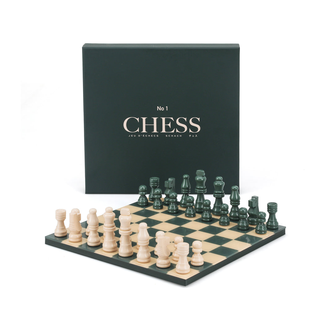 Green Chess Set w/ Box (A+D)