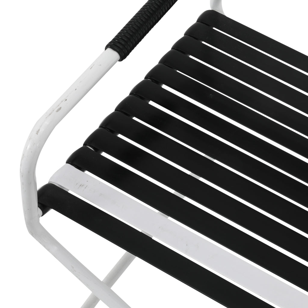 Black and White Outdoor Dining Set