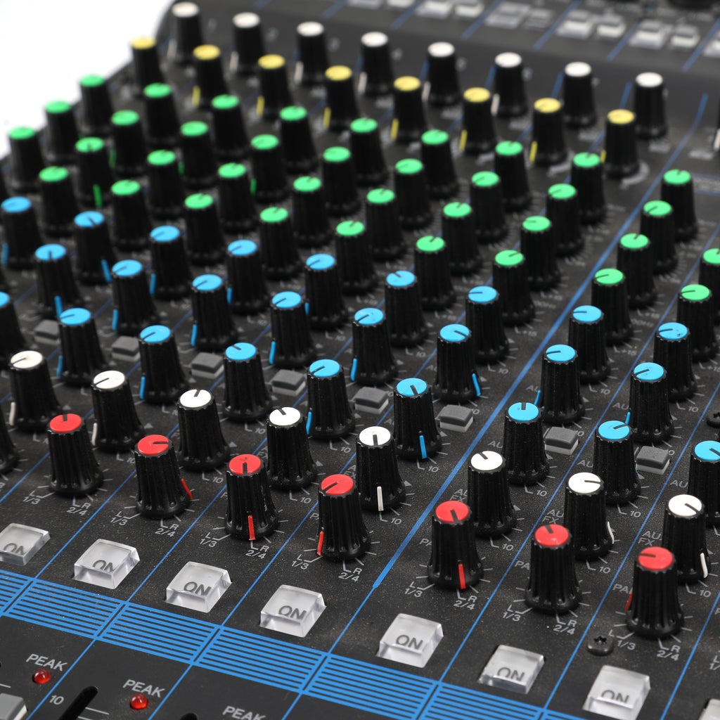 Black Yamaha Sound Board