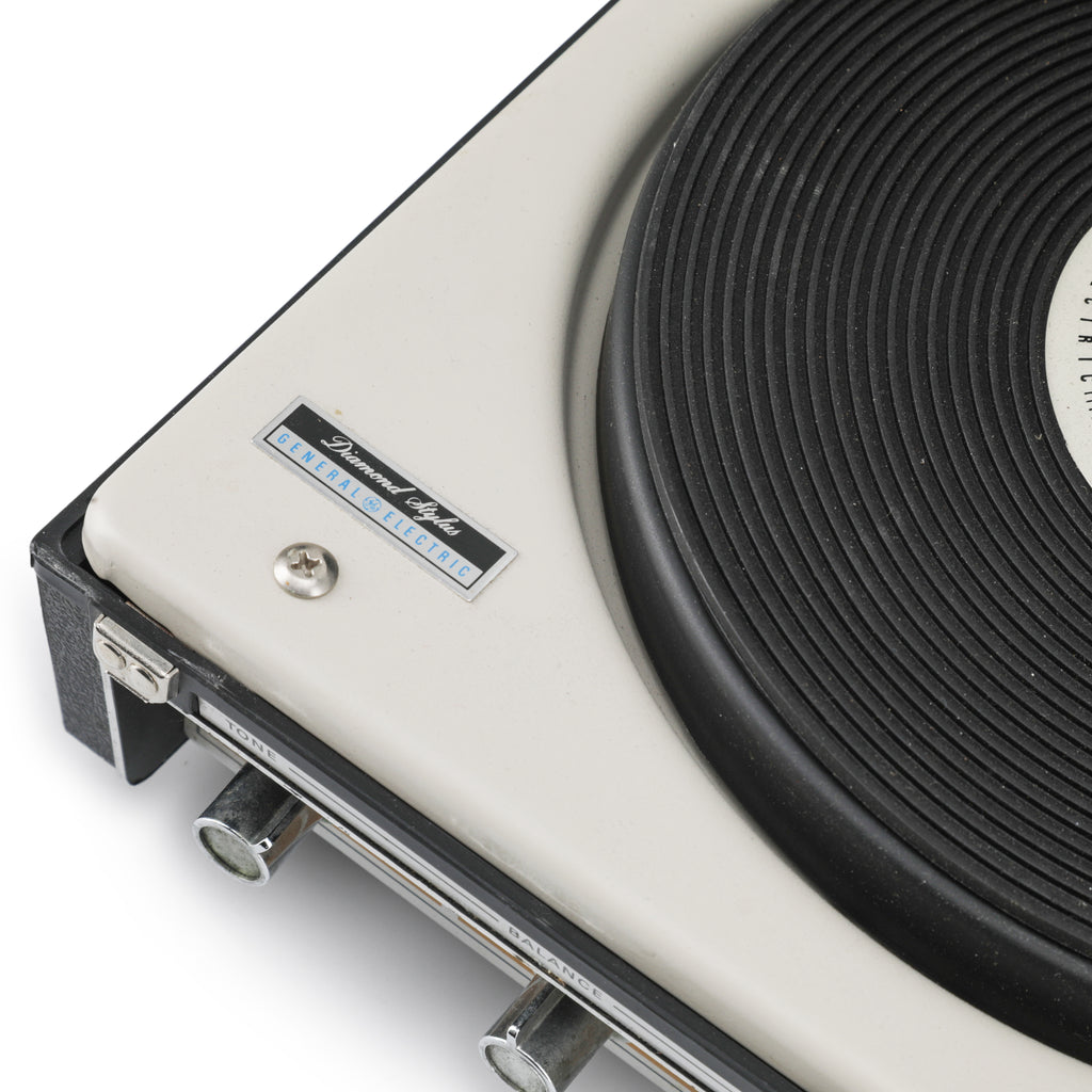 General Electric Portable Turntable & Speakers