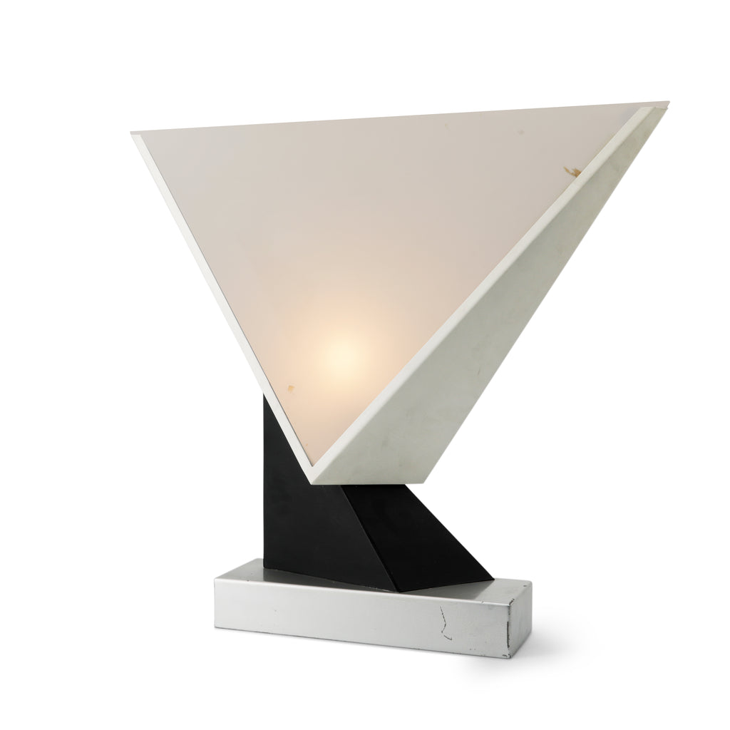 White / Black Geometric Table Lamp