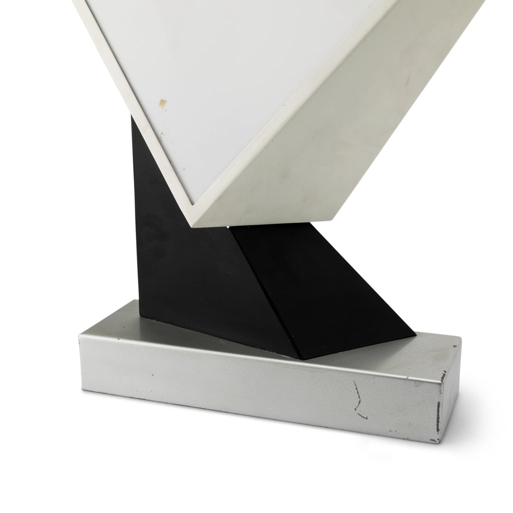 White / Black Geometric Table Lamp