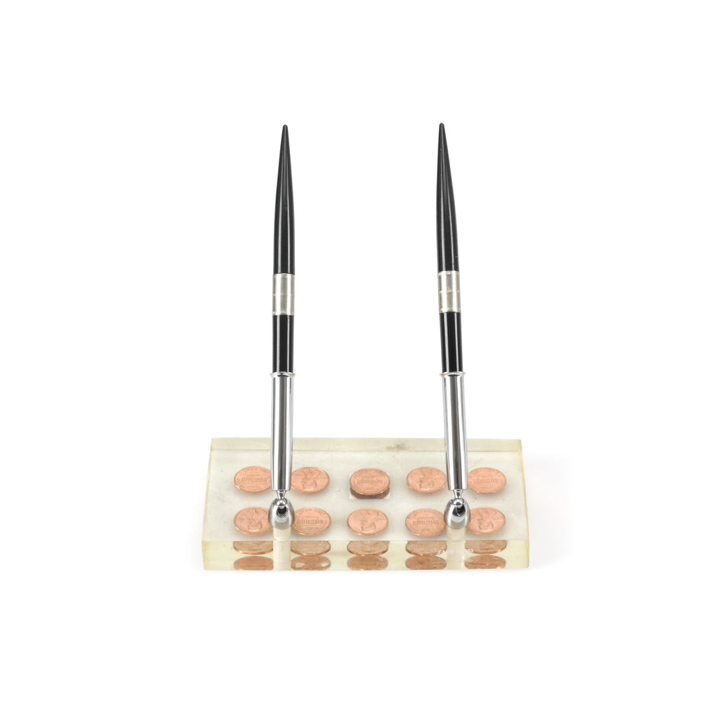 Acrylic Penny Double Pen Holder (A+D)