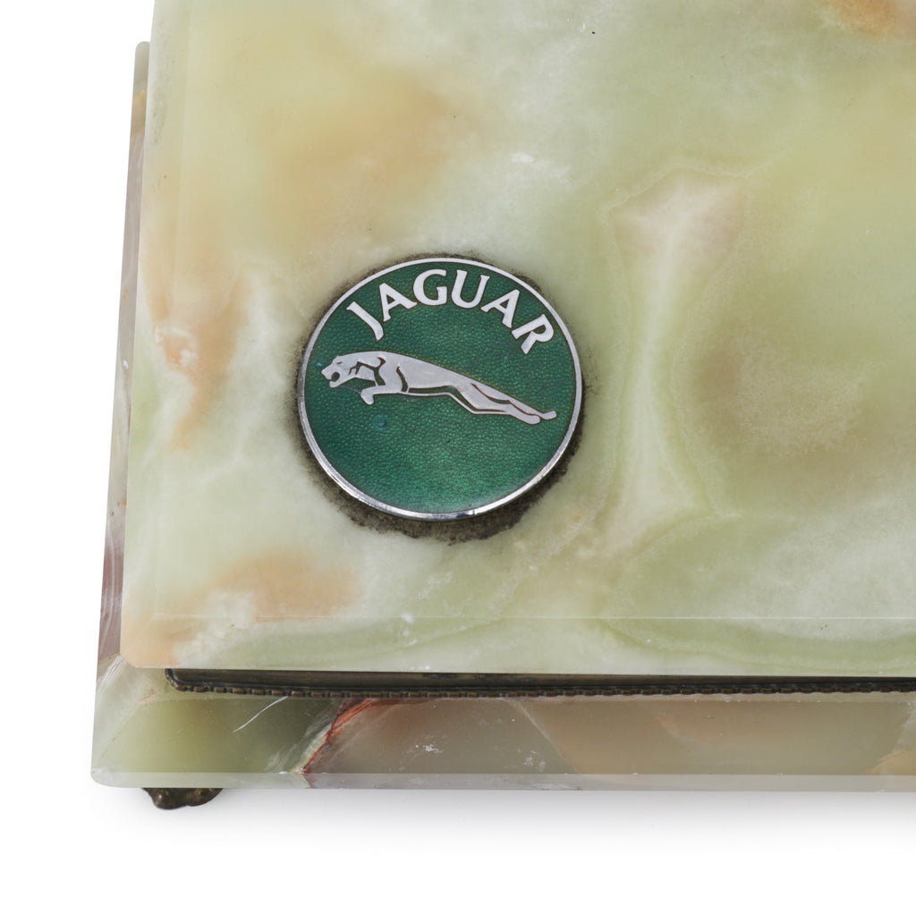 Jade / Red Velvet Jaguar Box (A+D)