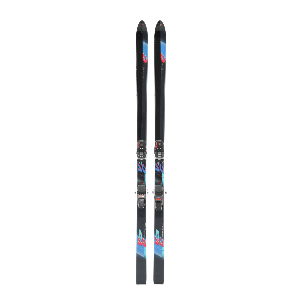 Black & White Skis