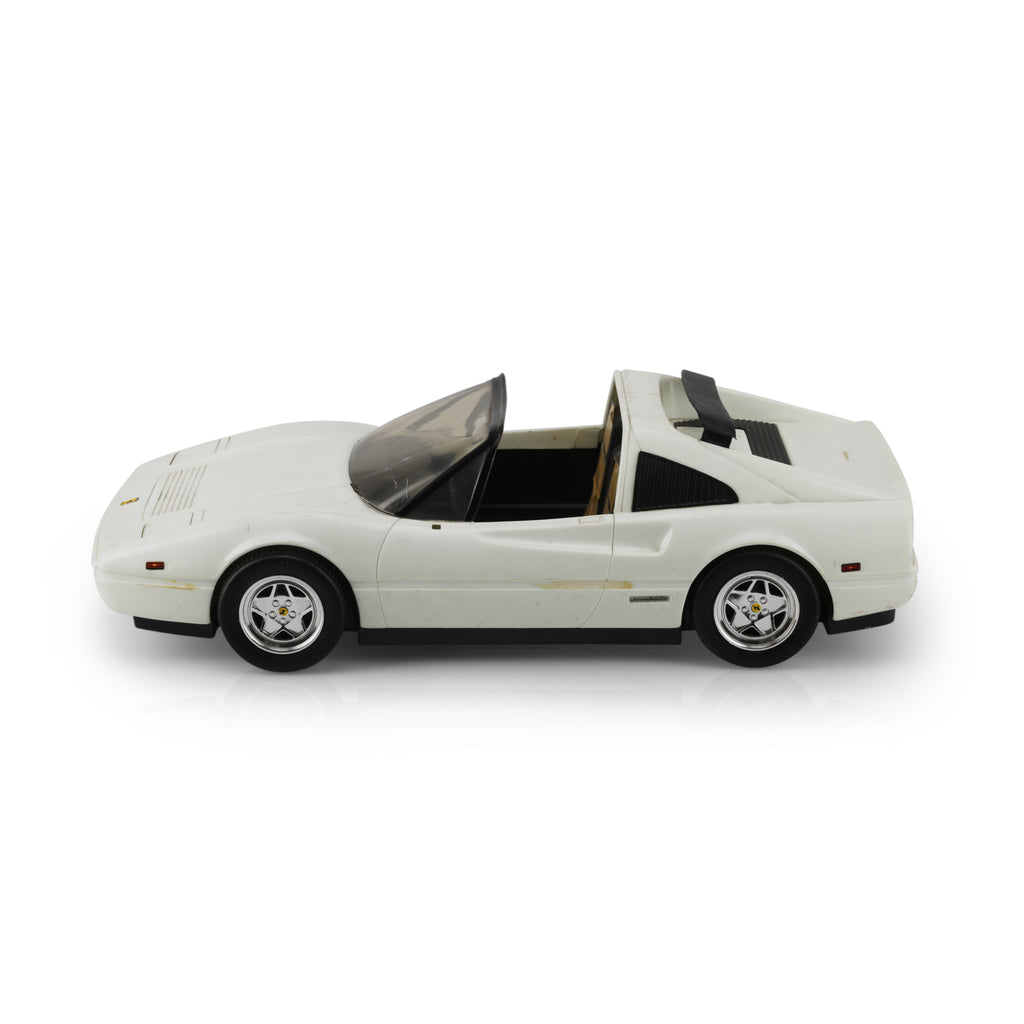 White Toy Sports Car (A+D)