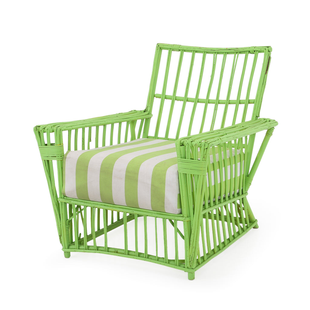 Green Wicker / Striped Outdoor Lounge Chair