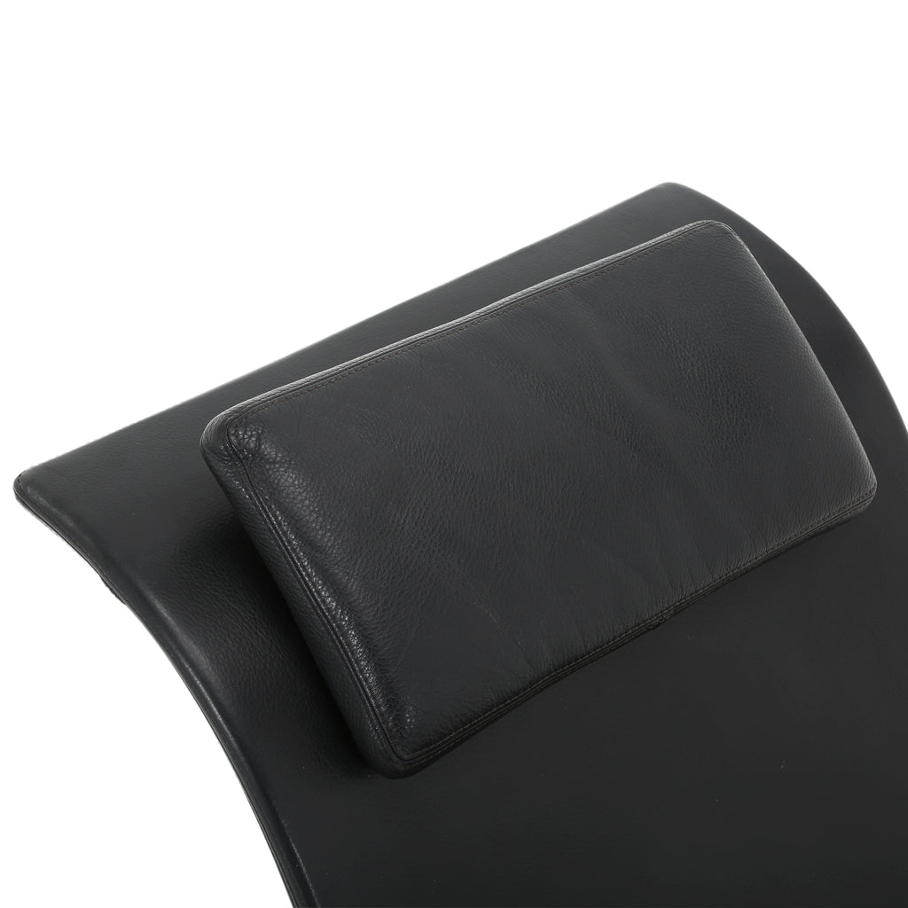Black Wave Chaise