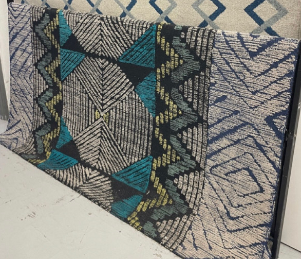 Blue / Grey Geometric Pattern Triangle Rug