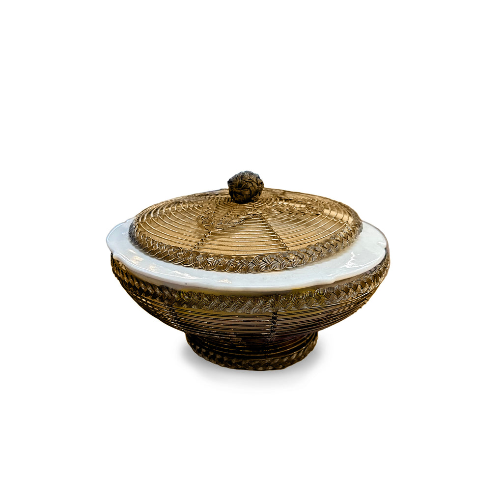 Gold Wire White Bowl w/ Lid (A+D)