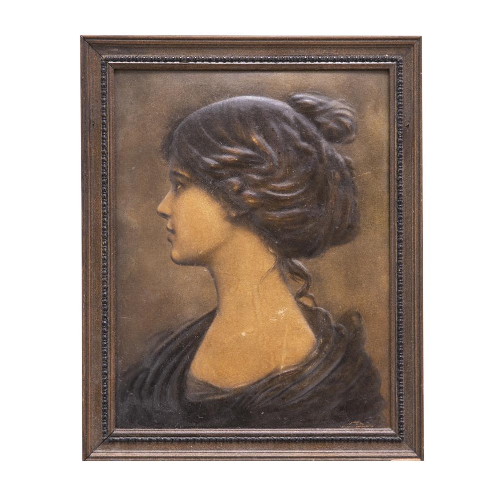 1062 (A+D) Vintage Woman in Profile