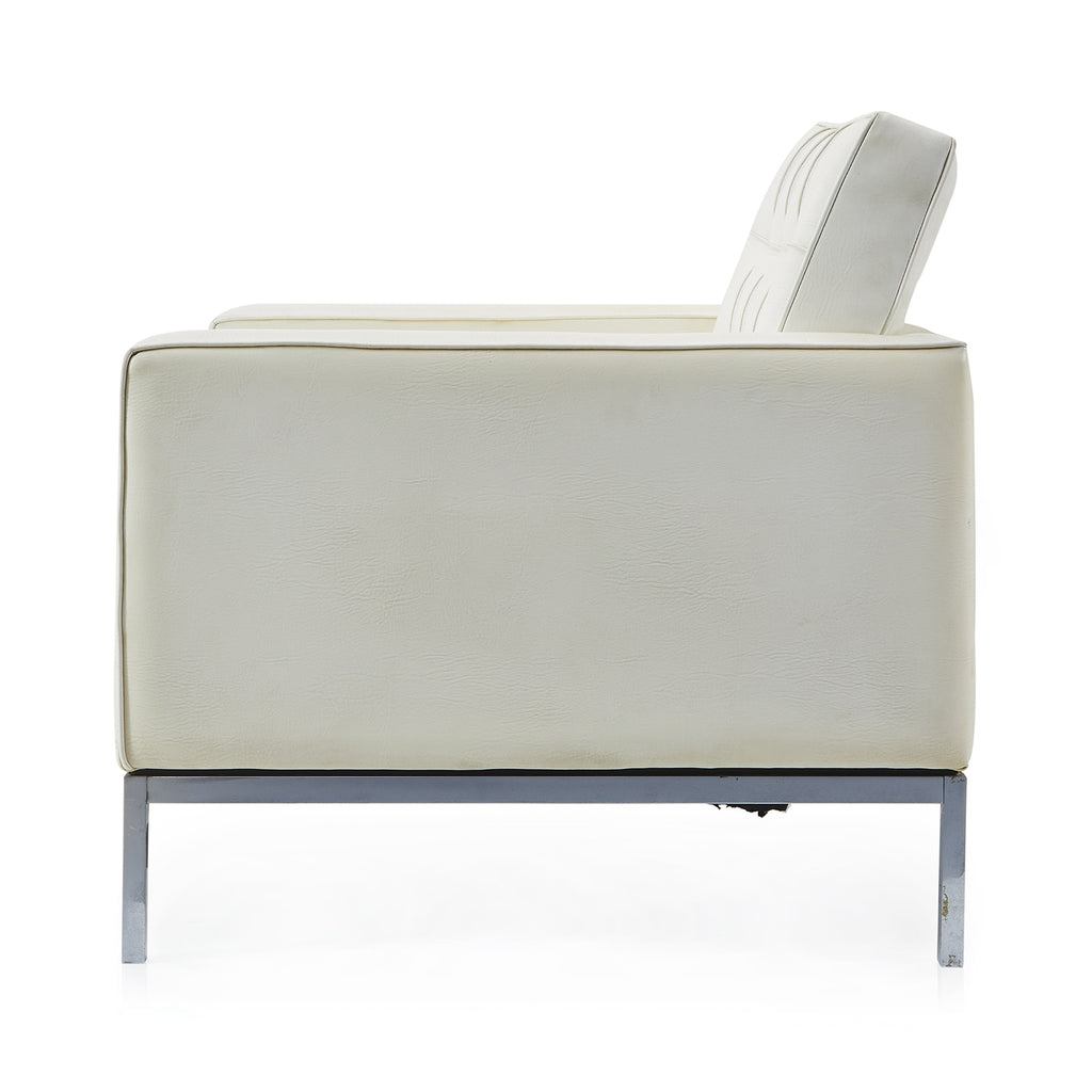 White Tufted Leather Florence Knoll Armchair