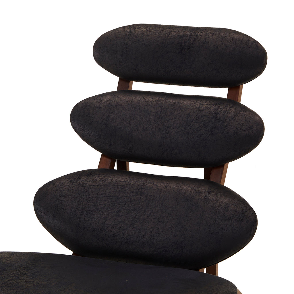 Black 4-Pad Modern Lounge Chair