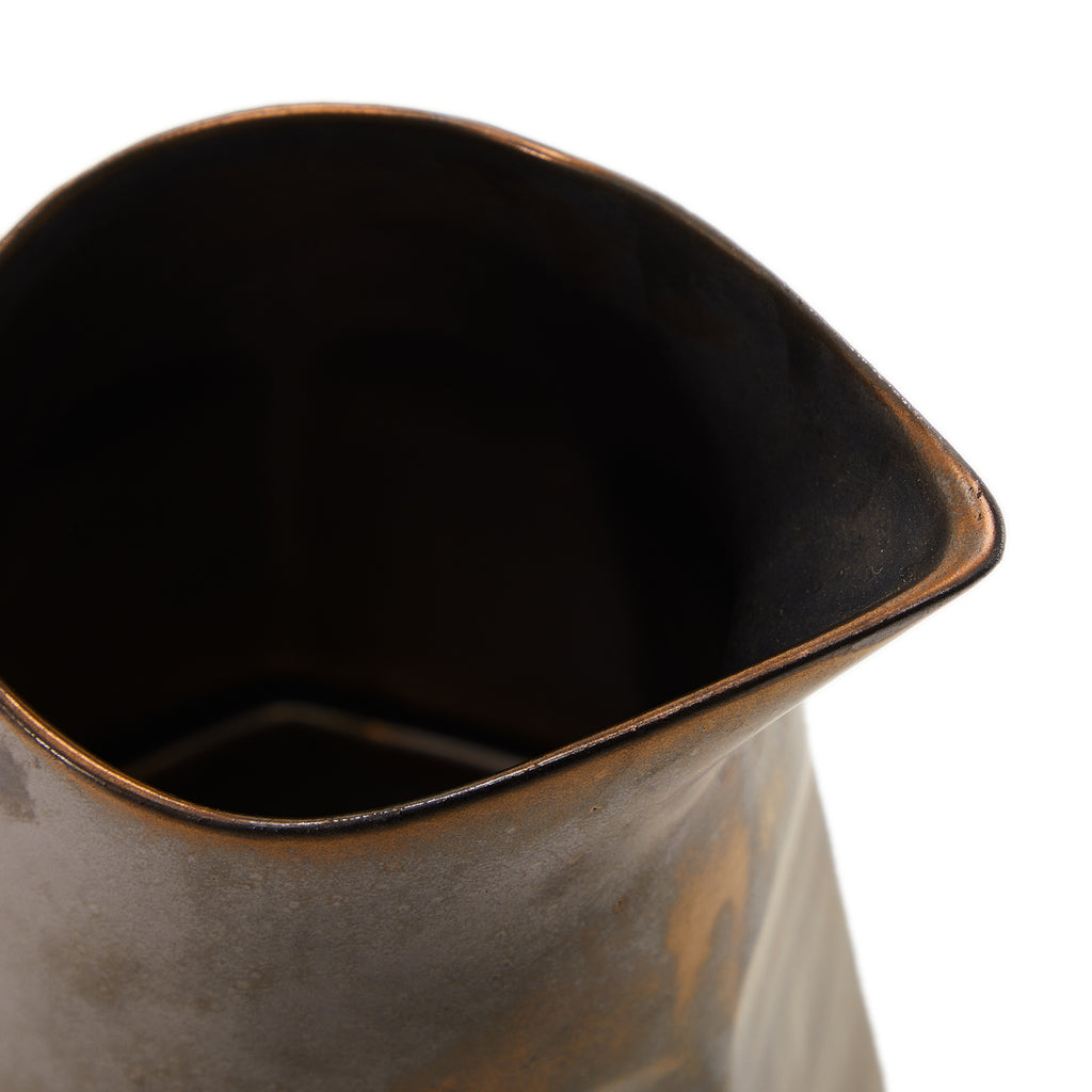 Metal Rust Pitcher (A+D)