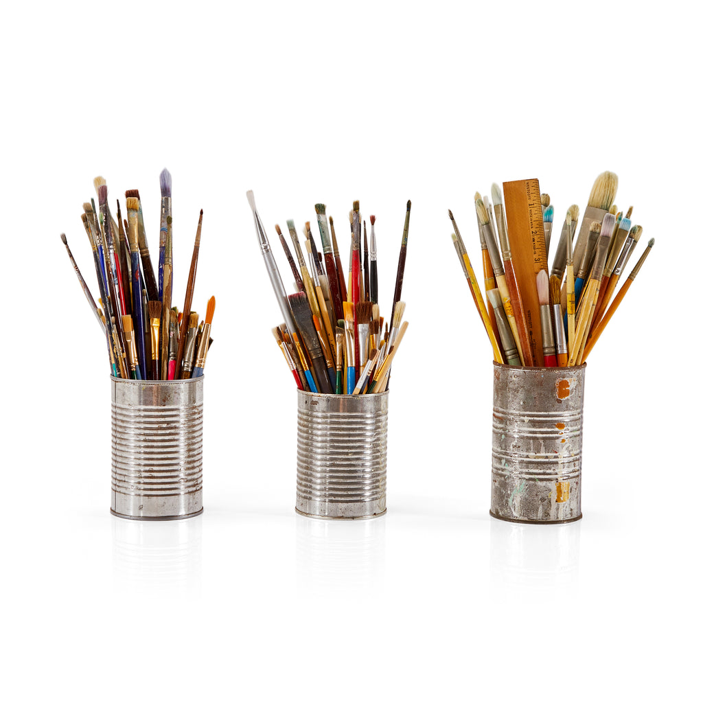 Silver Can with Paint Brushes A (A+D)