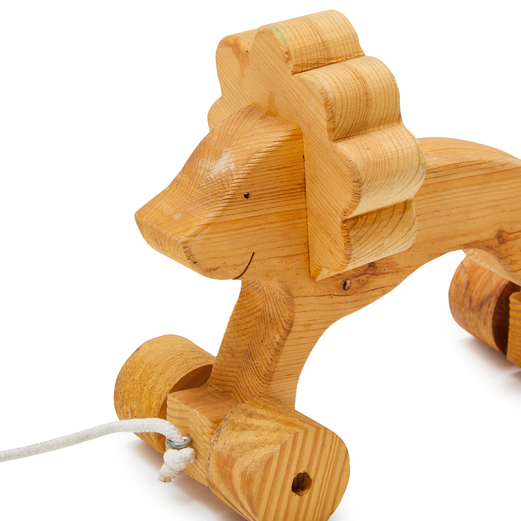 Wooden Lion w/ Wheels (A+D)