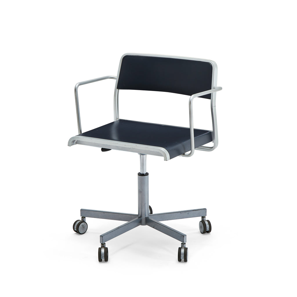 Black Swivel Office Chair