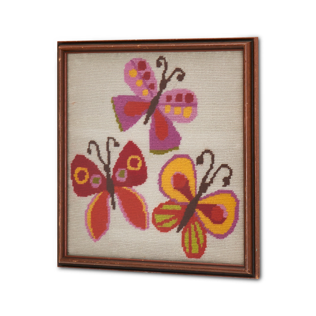 1148 (A+D) Needlepoint Butterflies Pink