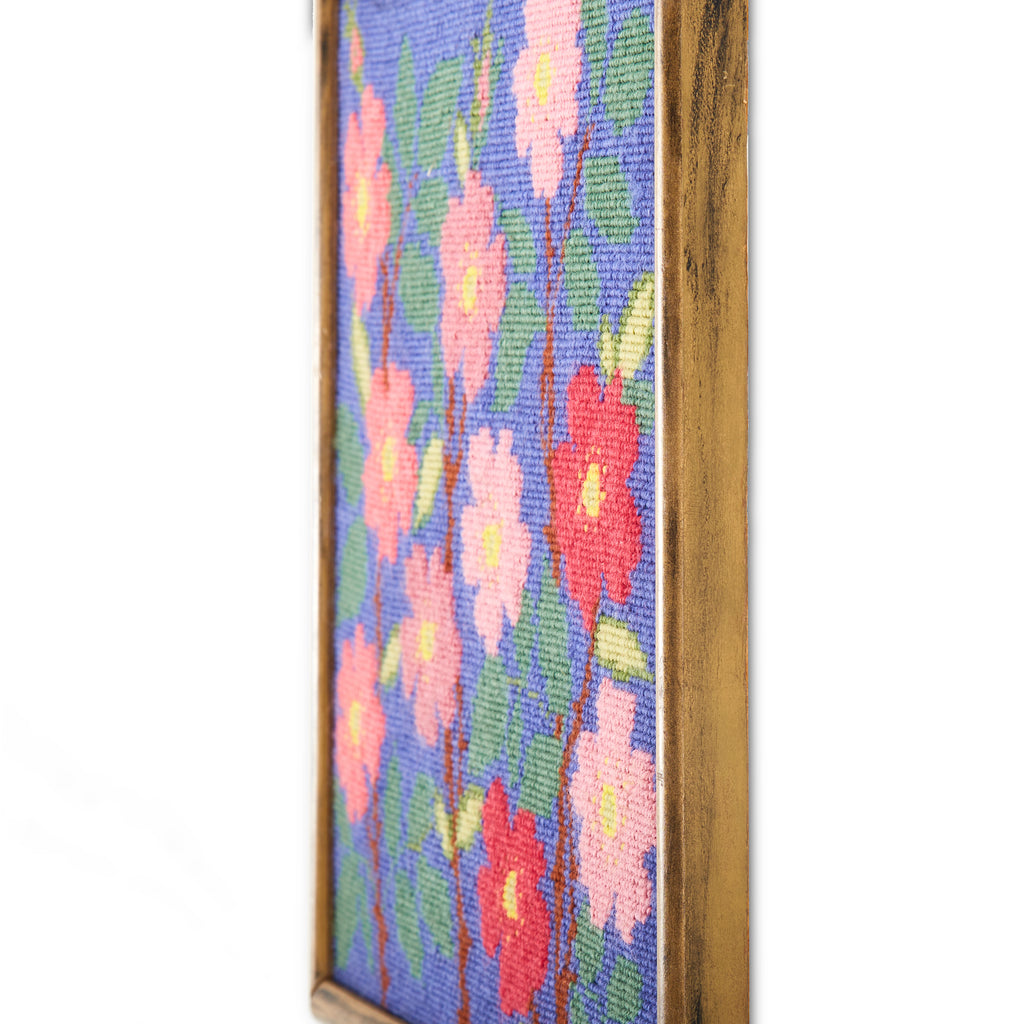 1150 (A+D) Needlepoint Pink Flowers Blue
