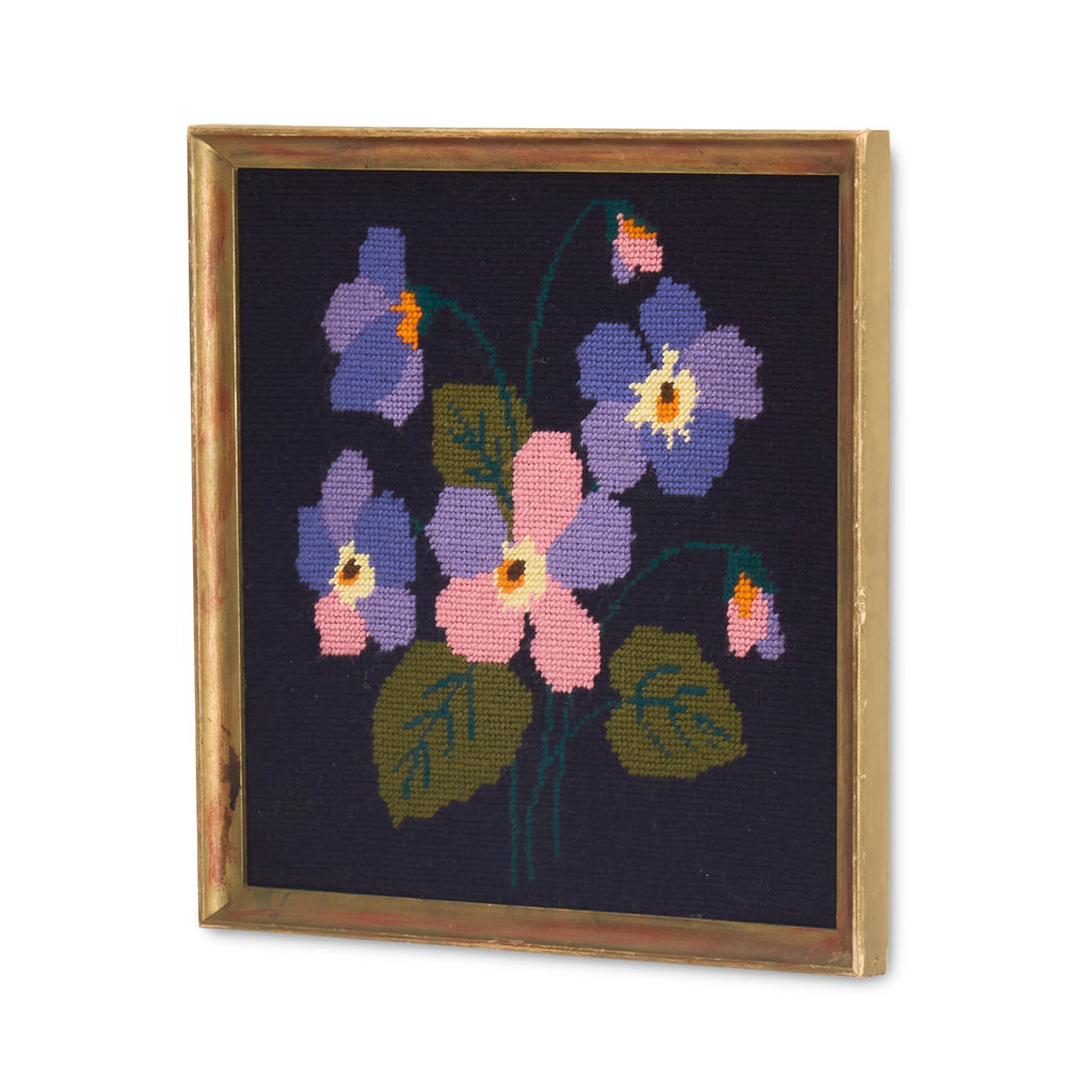 1151 (A+D) Needlepoint Purple Pink Flowers