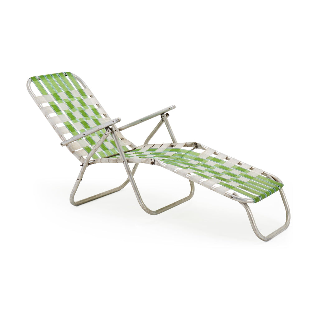 Green Woven Vintage Lawn Chaise Lounge Chair
