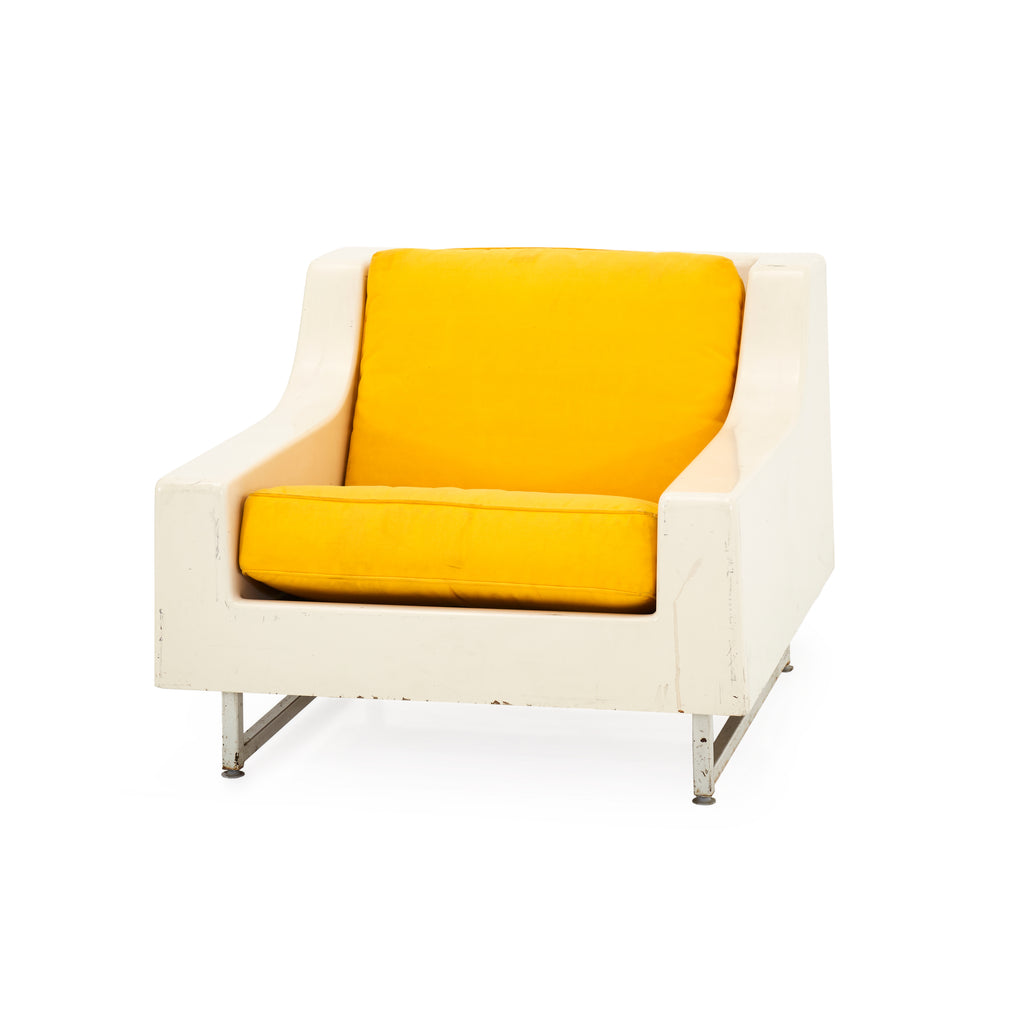 White & Yellow Fiberglass Modern Lounge Chair