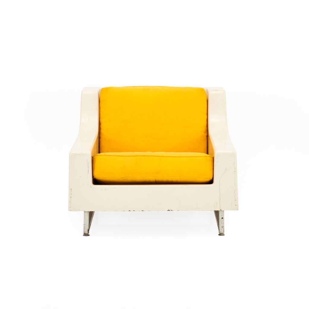 White & Yellow Fiberglass Modern Lounge Chair