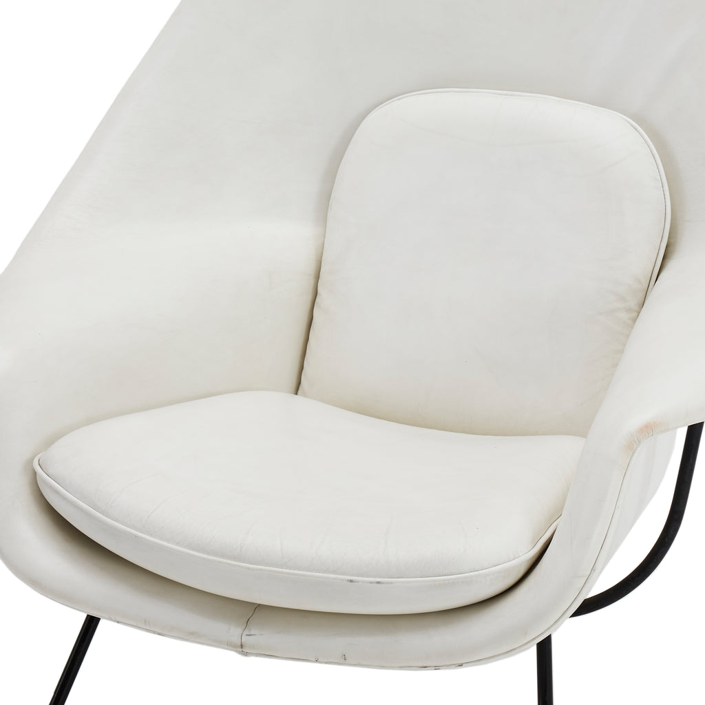 White Leather Womb Lounge Chair