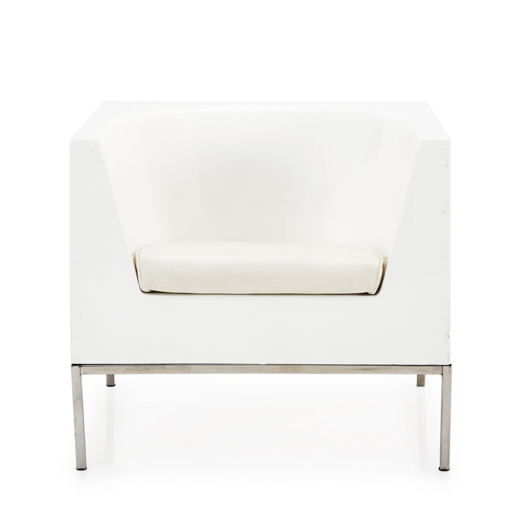 White Cube Lounge Chair