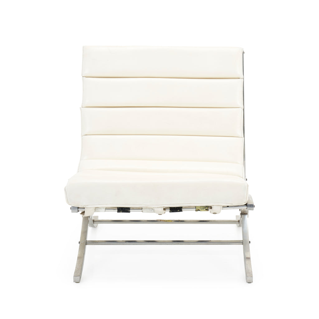 White Leather Padded Modern Lounge Chair