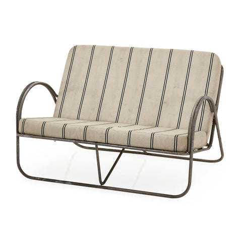 Neutra Outdoor Loveseat