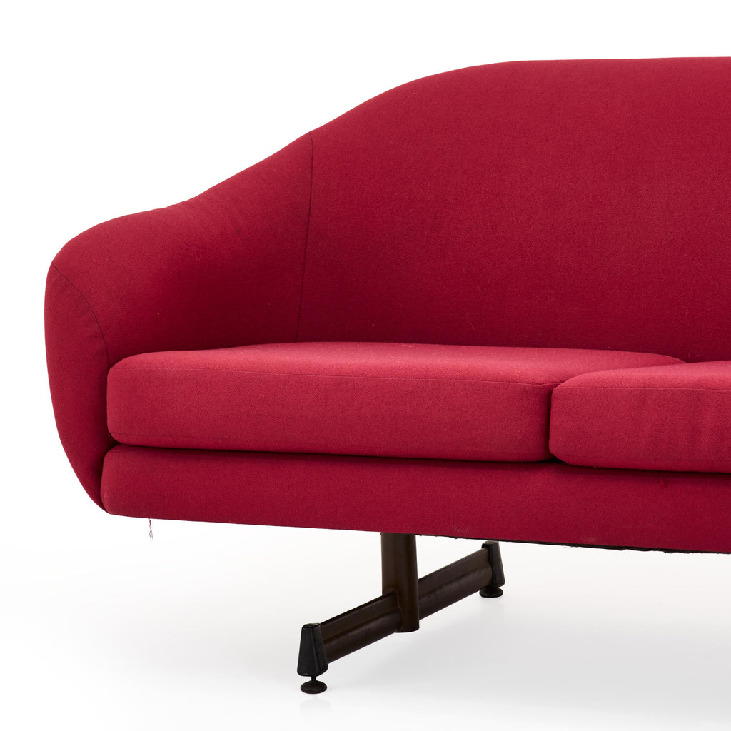 Overman Sofa - Magenta