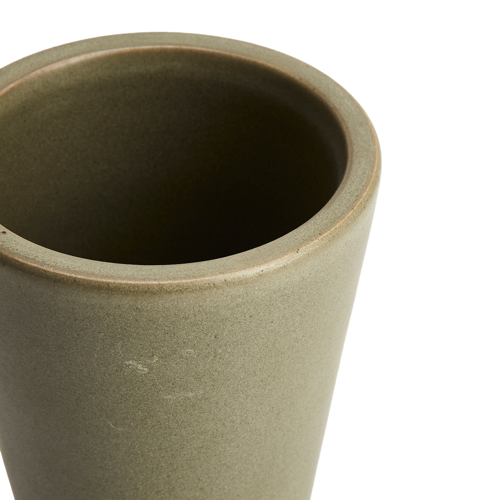 Case Study Funnel Planter - Pebble Small