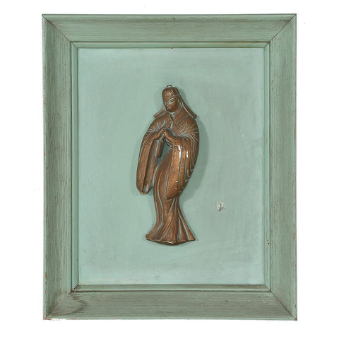 Golden Geisha in Green Frame