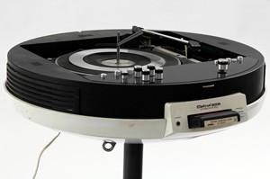 Black + White Vintage Weltron 2005 Stereo System - 3 pcs