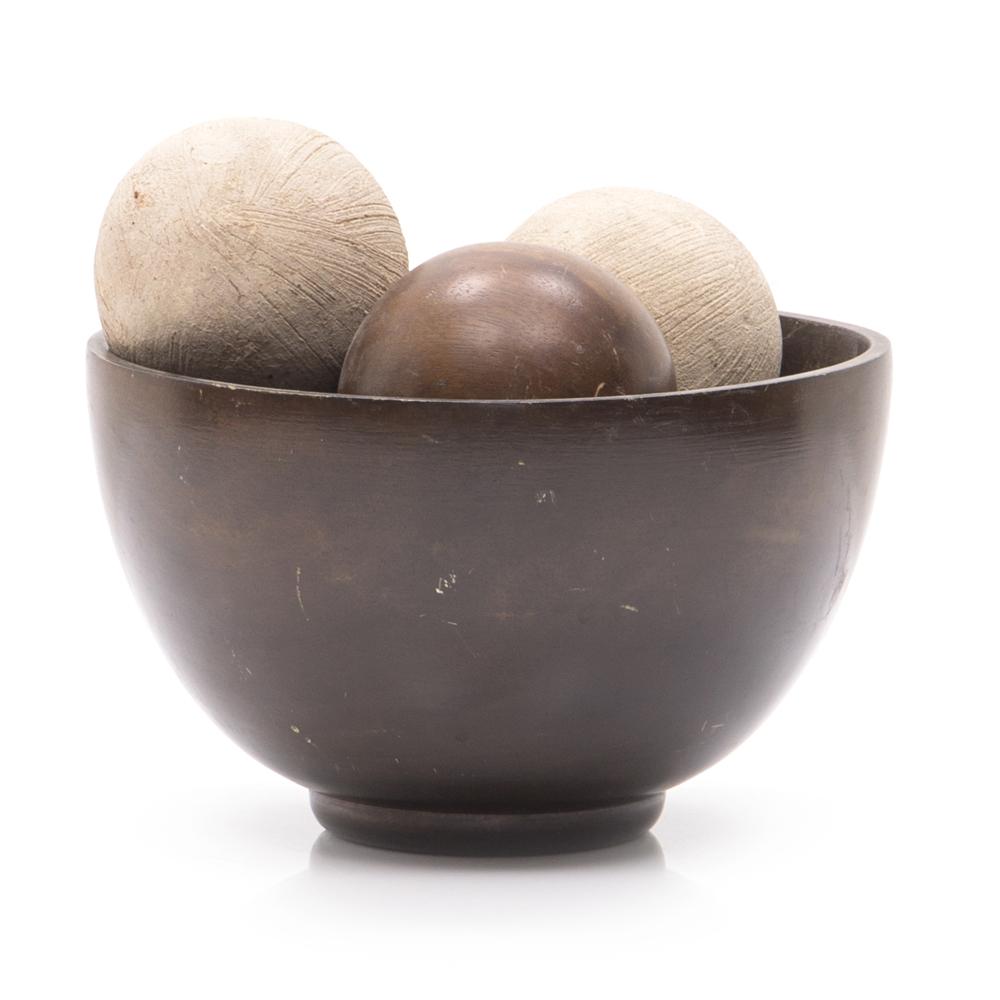 Brown Bowl with 5x Wood / White Decorative Balls (A+D)
