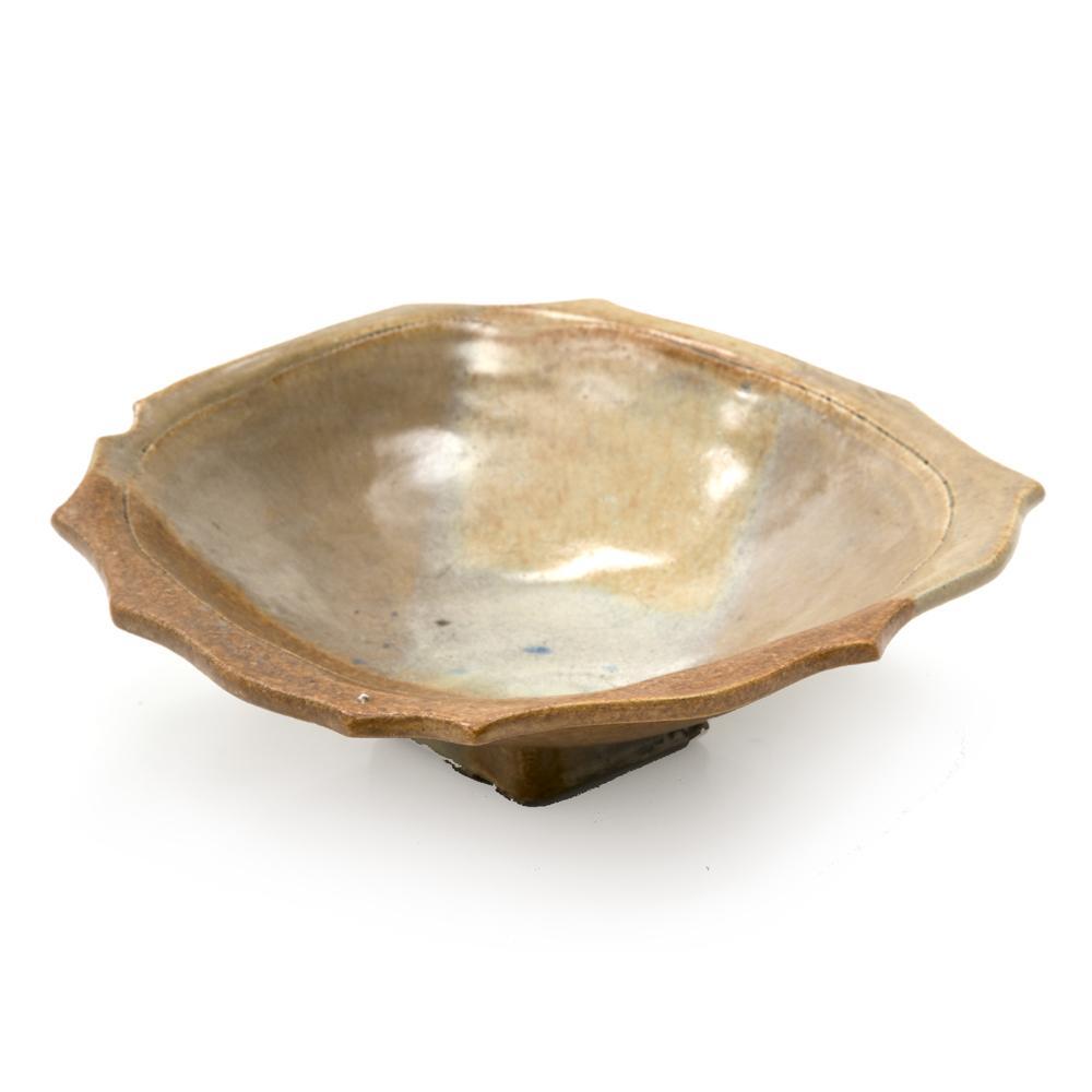 Tan Scalloped Edge Ceramic Shallow Dish (A+D)