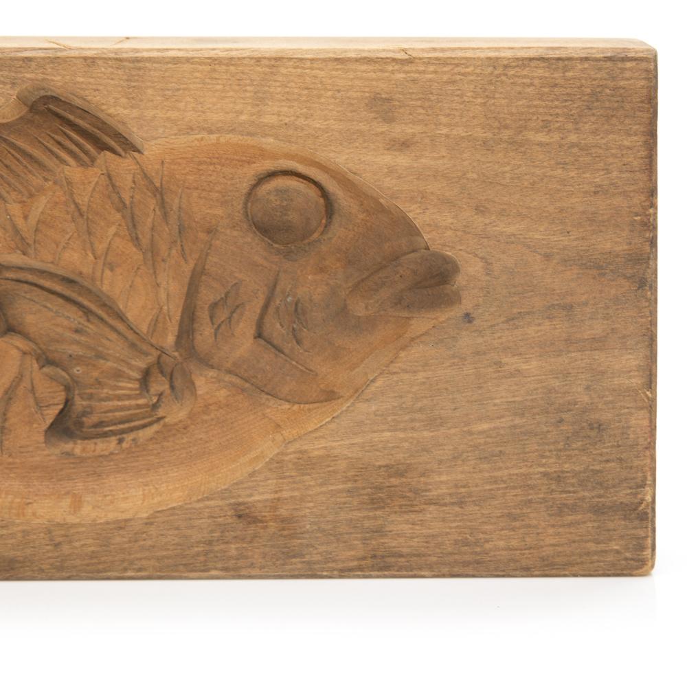 Wood Light Carved Fish (A+D)