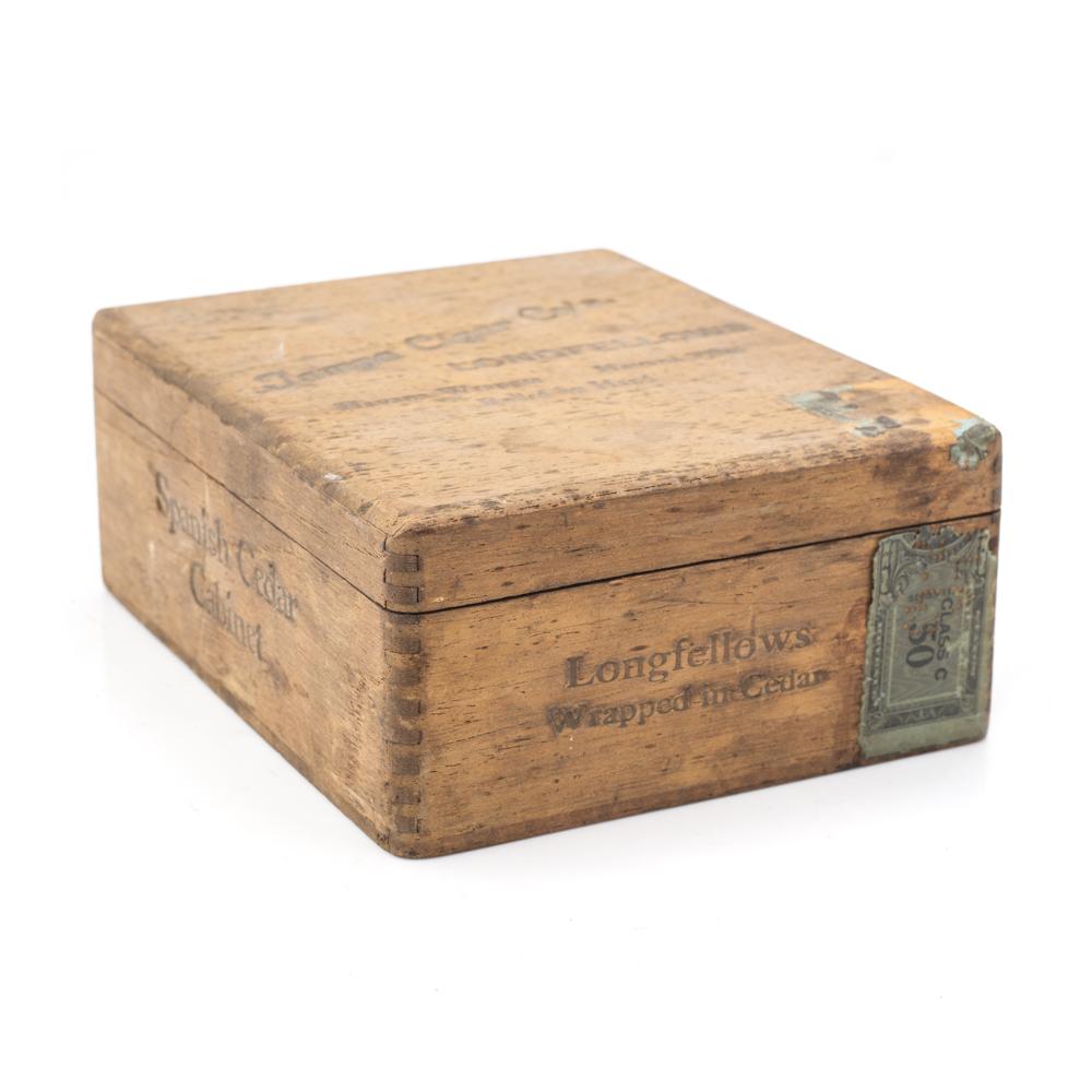 Wood Light Rustic Tampa Cigar Box (A+D)