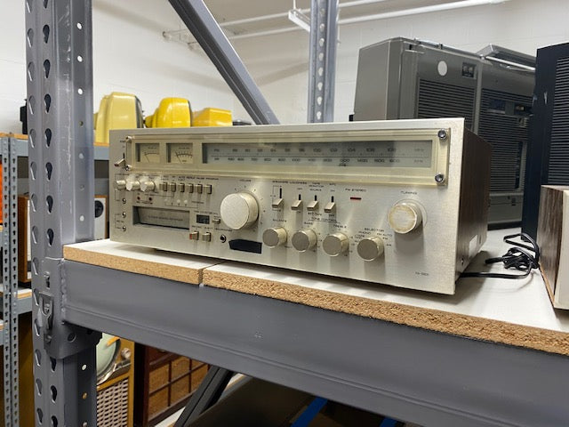 8-Track Stereo Unit