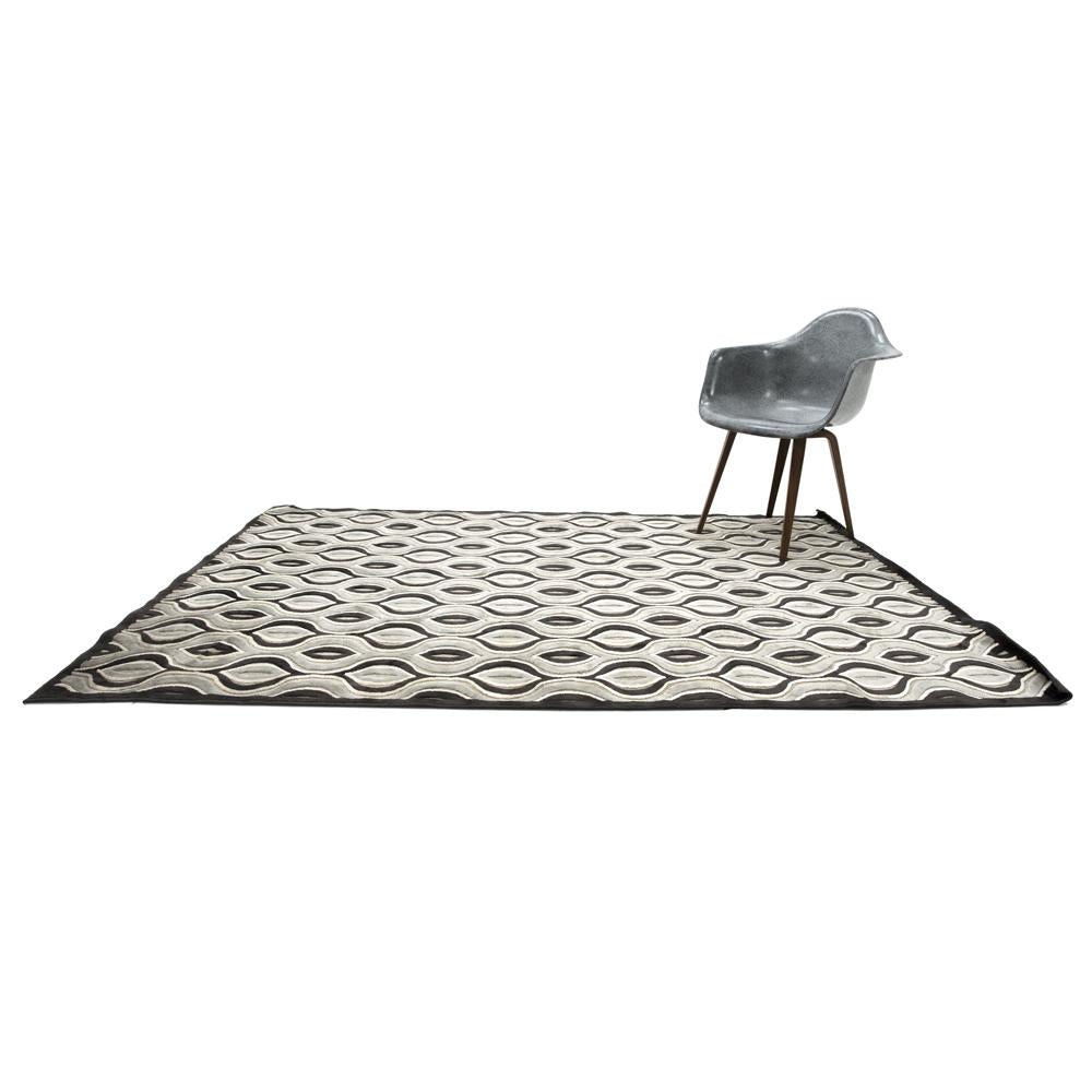 Black Grey Bargello Waves Pattern Rug