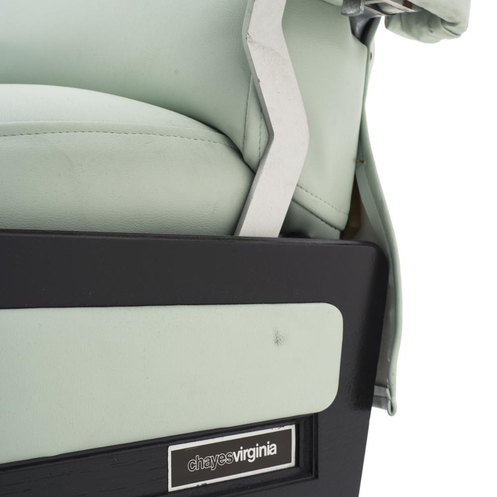 Mint Green Beauty Salon / Dentist Chair