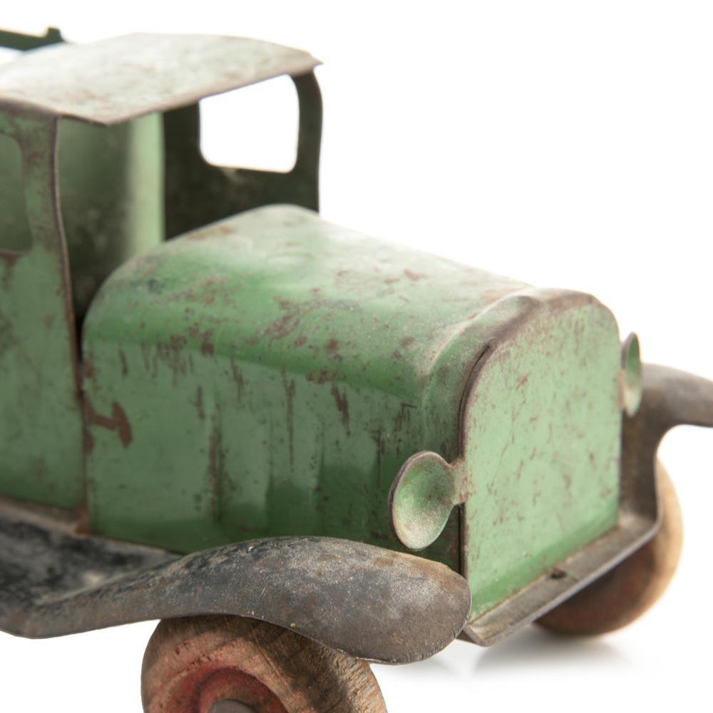 Green Rustic Truck (A+D)