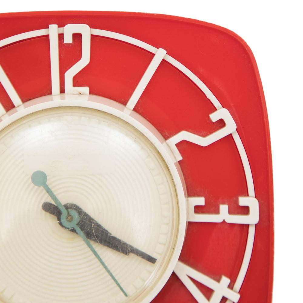 GE Red Clock