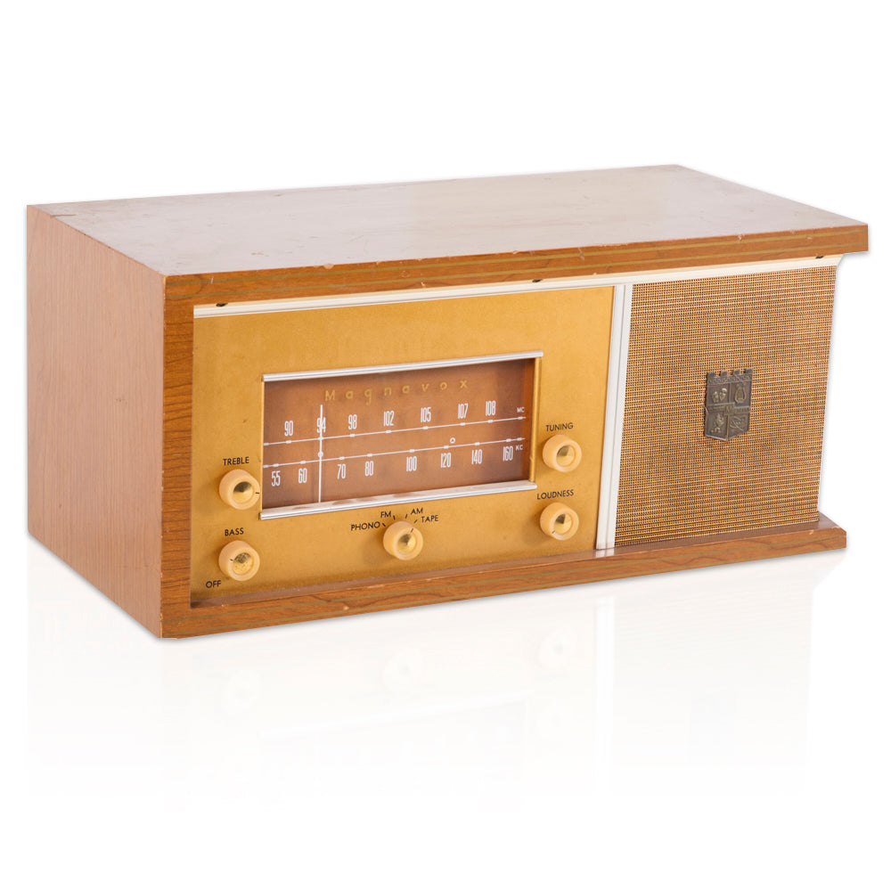 Wood Encased Magnovox FM 16 Radio