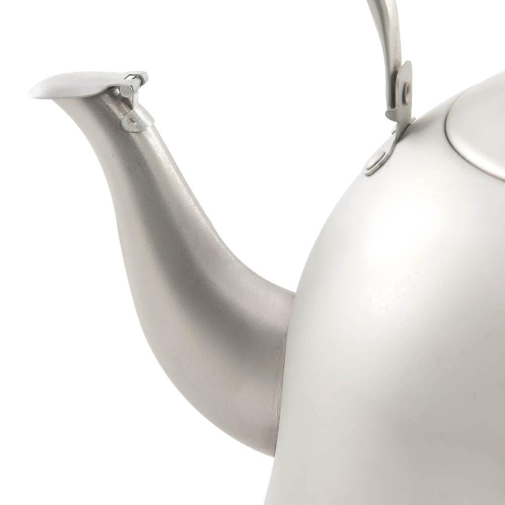 Silver Kettle w Black Handle