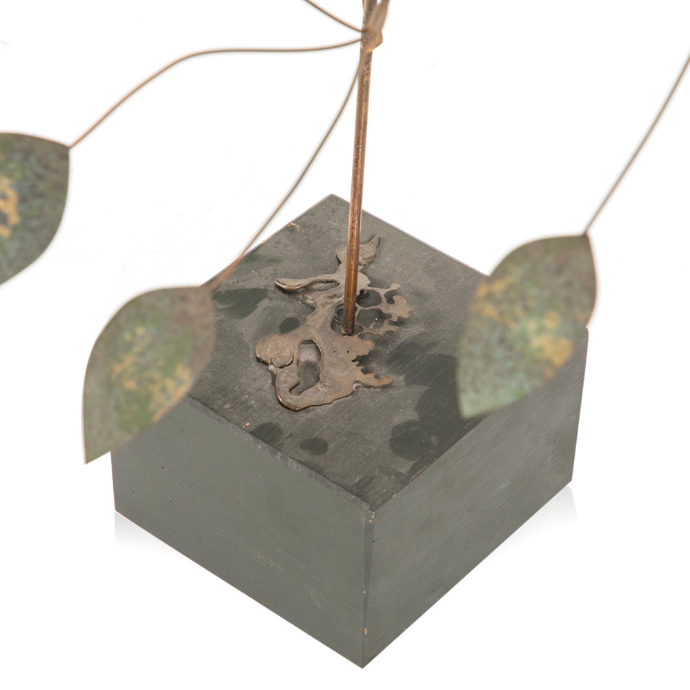 Thin Wire Plant Sculpture
