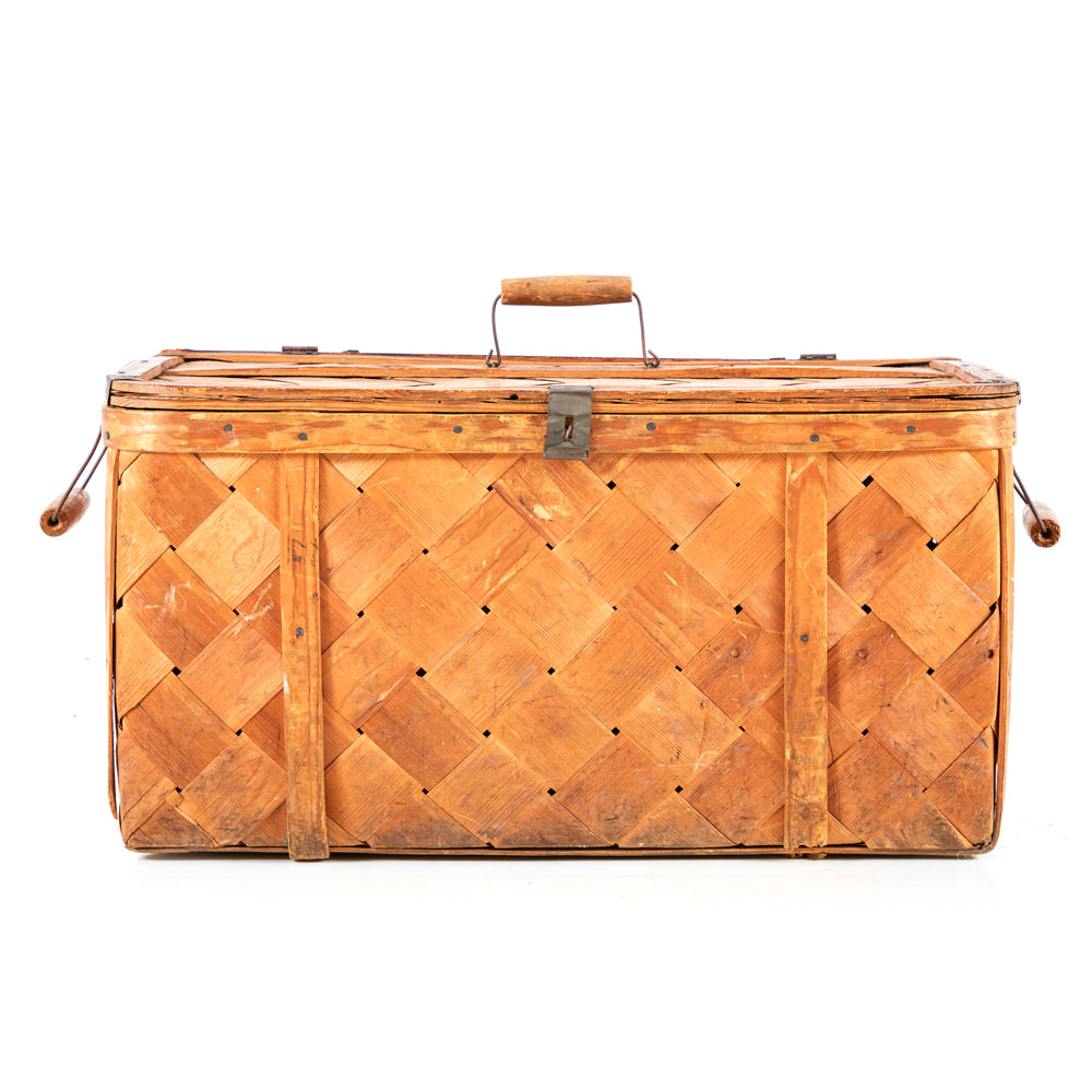 Woven Basket Trunk