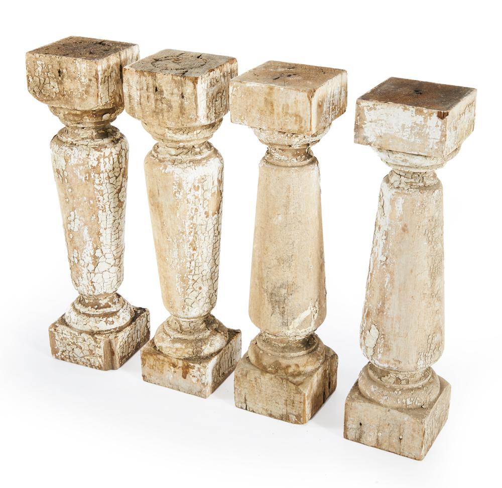 White Aged Wooden Column (A+D)